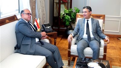 رئيس الرقابة المالية يناقش مع وزير التموين آليات تنشيط البورصة السلعية