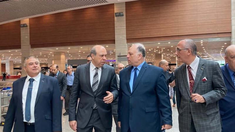 مطار القاهرة، فيتو