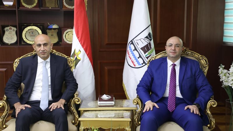 محافظ بنى سويف والدكتور