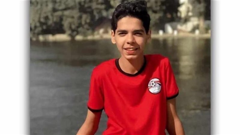 اللاعب محمد عمرو،