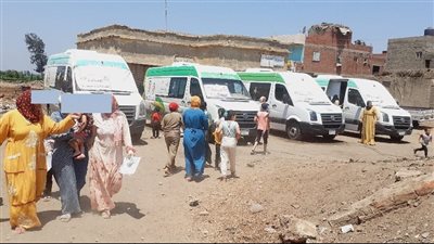 الكشف على 1586 مريضا في قافلة طبية بالدقهلية 