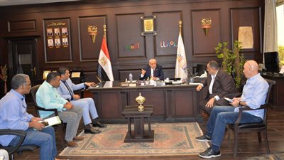 محافظ الأقصر يوجه بانتهاء توصيل خدمة الغاز الطبيعي لأهالي إسنا وأرمنت