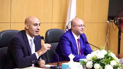 وزير التعليم: لن نطرح حلولا تثقل كاهل المعلمين 