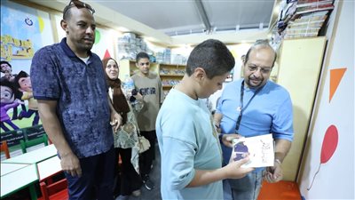 أبرزها العسل المصفى، نفاد عدد كبير من الكتب بجناح الأزهر بمعرض الإسكندرية للكتاب 