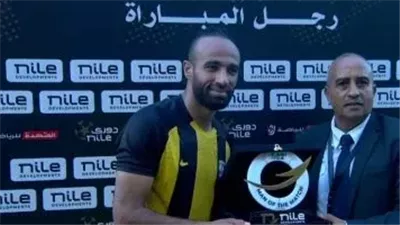 الدوري المصري، أمير عابد يتوج بجائزة رجل مباراة المقاولون والمصري