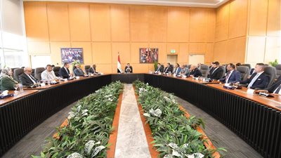 وزير الإسكان يبحث مع غرفة التطوير العقاري سبل تعزيز التعاون لمواصلة التنمية العمرانية