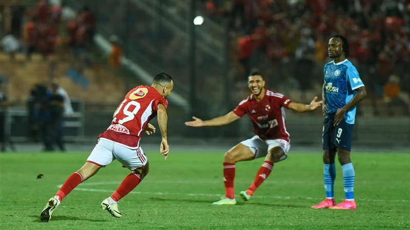 الاهلي وبيراميدز،
