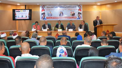 اجتماع للقيادات بالبحيرة لمواجهة نوبات تلوث الهواء الحادة لخريف 2024 