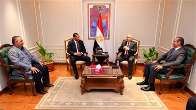  كامل الوزير يستعرض مع رئيس وأعضاء «صناعة الشيوخ» تحديات القطاع.. ويؤكد: 7 محاور للنهوض بالصناعة 