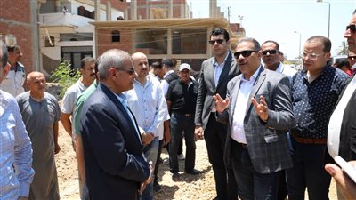 محافظ الشرقية يتفقد أعمال رصف ورفع كفاءة طريق الجوسق 