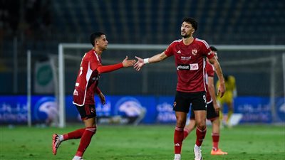 الأهلي يتقدم على بيراميدز بهدف وسام أبو علي في الشوط الأول (صور)