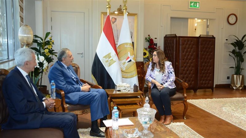 وزيرة التنمية المحلية،