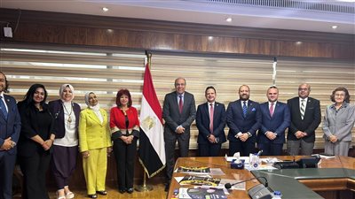 وزير الطيران يلتقي رئيس اتحاد المستثمرين العرب