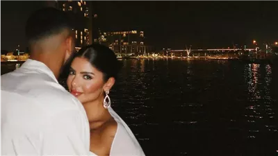 أصالة كامل تعلن خطوبتها وتخفي وجه خطيبها