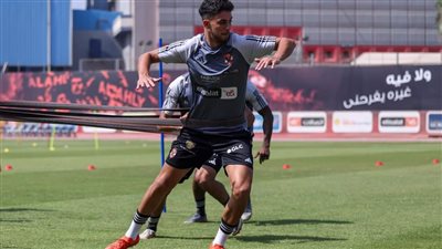 الاهلي يواصل تدريباته استعدادا لمباراة المصري وظهور الصفقة الجديدة (صور)