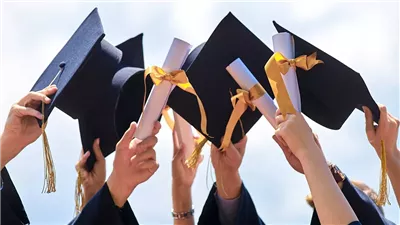 ما حكم إقامة حفلات التخرج؟ الإفتاء تحسم الجدل