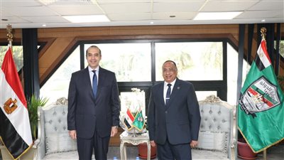 رئيس قضايا الدولة يبحث التعاون مع وزير الشئون النيابية 