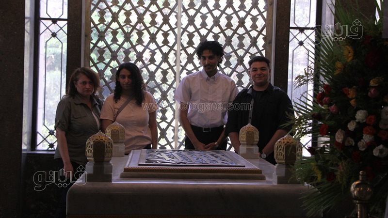 توافد المصريين على