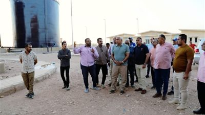 محافظ الوادي الجديد يتابع معدلات تنفيذ مشروع الجذب السكاني بأبو طرطور (صور)