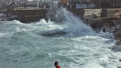 ارتفاع الأمواج يصل لـ 3.5 متر، تحذير عاجل من الأرصاد بشأن 7 سواحل بحرية 