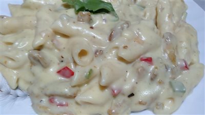 طريقة عمل المكرونة وايت صوص، سهلة وخفيفة فى الصيف