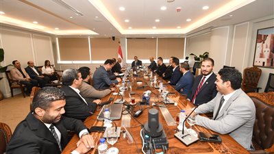 تفاصيل لقاء وزير الإسكان لبحث مطالب جمعية مطوري القاهرة الجديدة