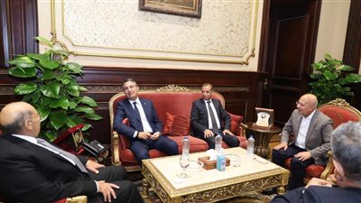 اتحاد عمال مصر: نتطلع للتعاون مع التموين بما يخدم العمال ويعزز الإنتاج