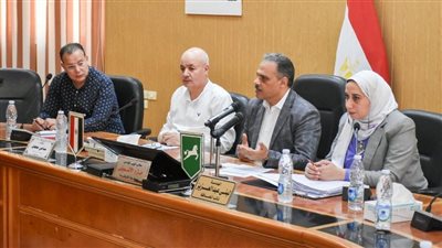 محافظ الشرقية يعقد اجتماعا بالمسؤولين عن ملفات التصالح بالمحافظة