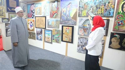 أمين البحوث الإسلامية يتفقد جناح الأزهر بمعرض الإسكندرية للكتاب 