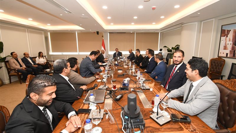 لقاء وزير الاسكان