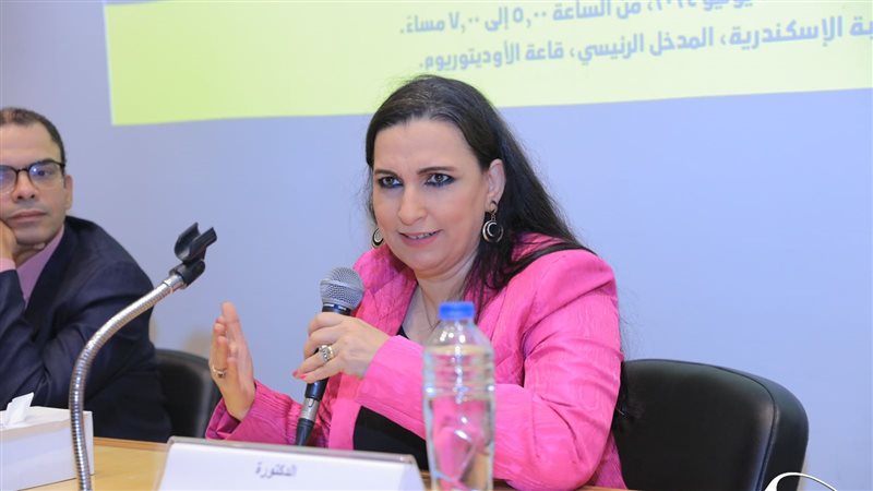 لقاء مفتوح مع الدكتورة