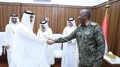 عبد الفتاح البرهان يستقبل وزير الدولة بالخارجية القطرية