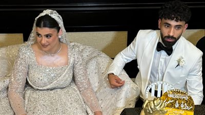 رفقة شقيقه، انطلاق حفل زفاف مروان عطية نجم الأهلي (فيديو)