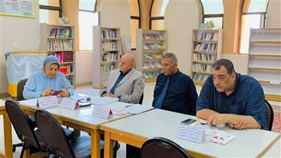 مدير تعليم الإسكندرية يبحث تفعيل الأنشطة التربوية الصيفية ومراكز تنمية القدرات