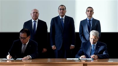 باستثمارات 50 مليون دولار، مدبولي يشهد عقد شراكة “شارب” و