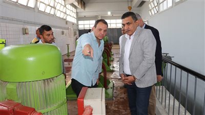نائب رئيس المجتمعات العمرانية يتفقد محطات تنقية مياه الشرب بـ 6 أكتوبر