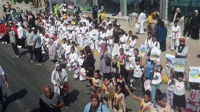 موكب زهور وفقرات شعبية على كورنيش البحر، احتفالات الإسكندرية بعيدها القومي الـ 72 (بث مباشر)