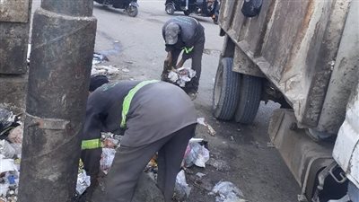 رئيس مدينة منيا القمح بالشرقية يتابع عمل إدارة المخلفات الصلبة