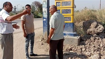 رئيس مدينة نقادة في قنا يتفقد محطات الوقود (صور)