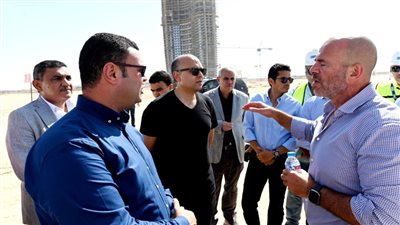وزير الإسكان يتابع الموقف التنفيذى لمشروع أبراج الداون تاون بالعلمين الجديدة
