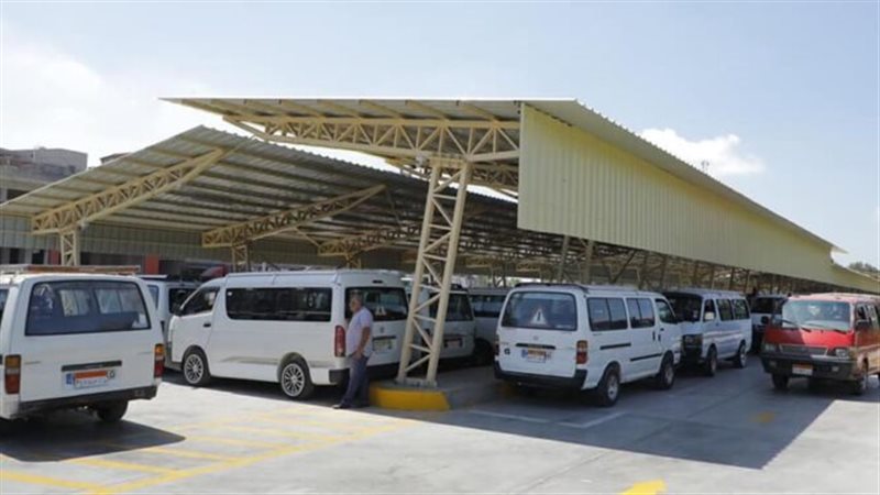 سيارات الأجرة والسرفيس