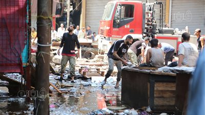 بائع في حريق العتبة: بيوتنا اتخربت والبضاعة بالملايين (فيديو) 