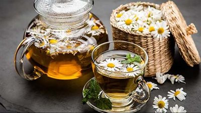 فوائد البابونج، يعزز صحة القلب والجلد ويساعد على النوم الهادئ 