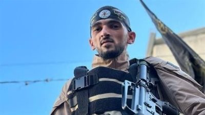 استقبال حافل لقائد كتيبة طولكرم بسرايا القدس بعد فك الحصار عنه (فيديو)