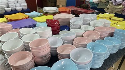 الكيلو بـ 145 جنيهًا، تعرف على أسعار البورسلين والميلامين والفوط (فيديووصور)