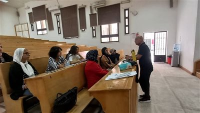 برنامج لتأهيل طلاب الثانوية العامة الراغبين في الدراسة بالفنون والعمارة بجامعة القناة