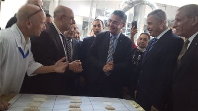 وزير التموين يتفقد مطحن الإسكندرية للوقوف على حجم الإنتاج 