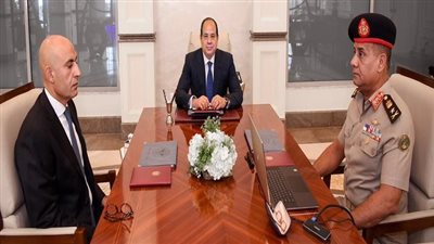 السيسي: تطوير جميع محاور منظومة التعليم وخاصة العنصر البشري من أولويات الدولة 