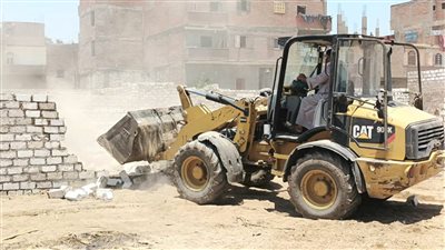 إزالة 13 حالة بناء مخالفة  بـ 7 مراكز على مستوى أسيوط 