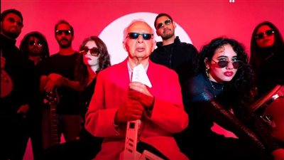 قبل انطلاق حفلها الليلة، البرنامج الغنائي لفرقة المصريين بمهرجان العلمين الجديدة